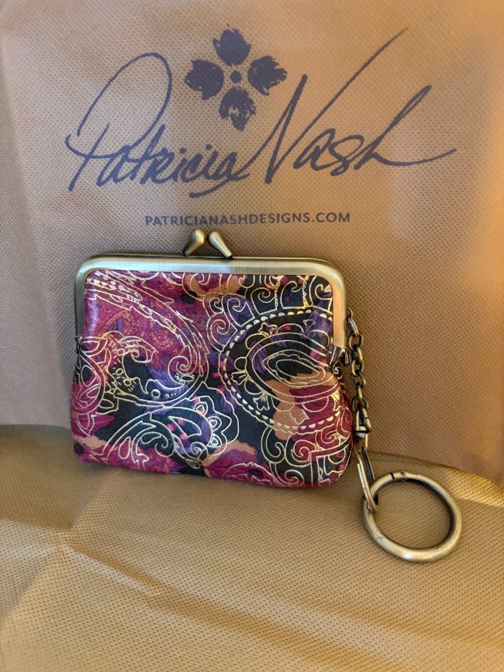 Patricia Nash Cassini Kisslock Coin Purse Keychain Metallic Gold Paisley Pouch